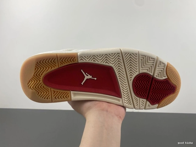 Rep x Levi's Air 'White' 4 Jordan AO2571-100 0820